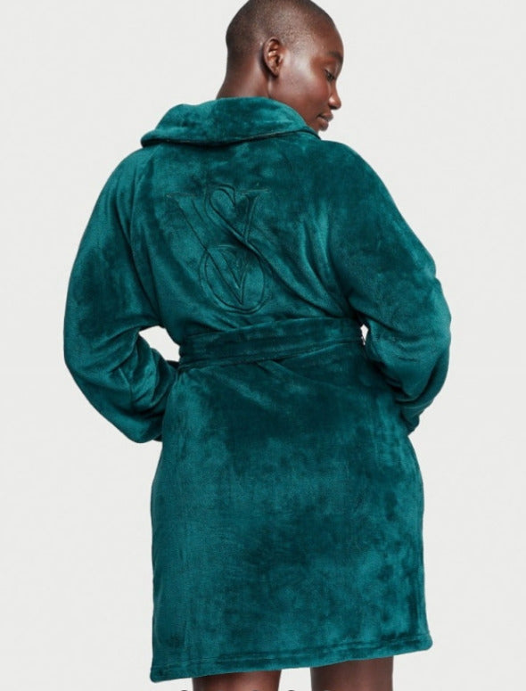 Short Cozy Robe