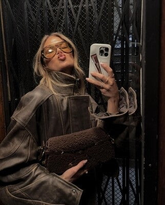 Rhode lip Case
