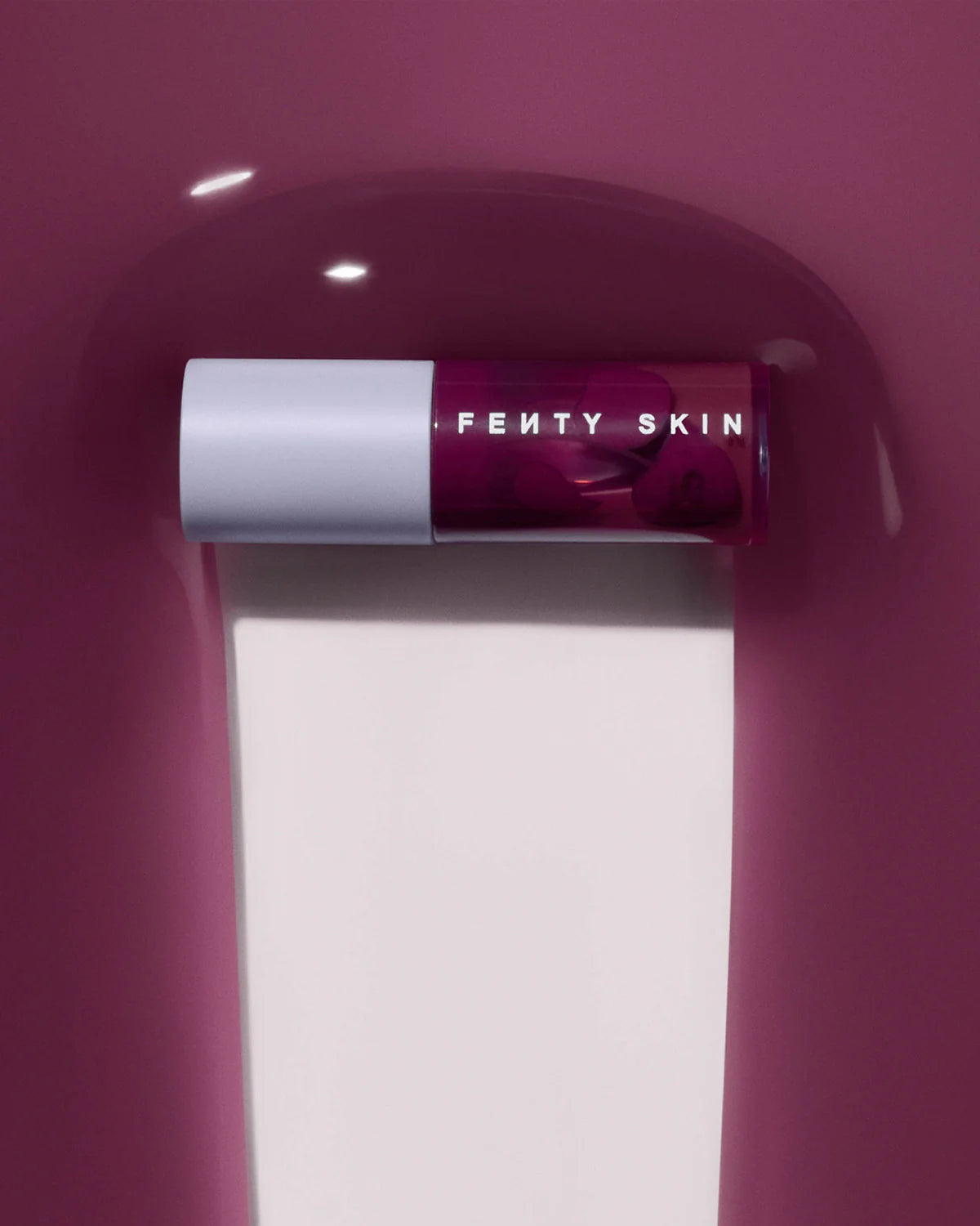 Treatz Hydrating + Strengthening Lip Oil -Black Cherry