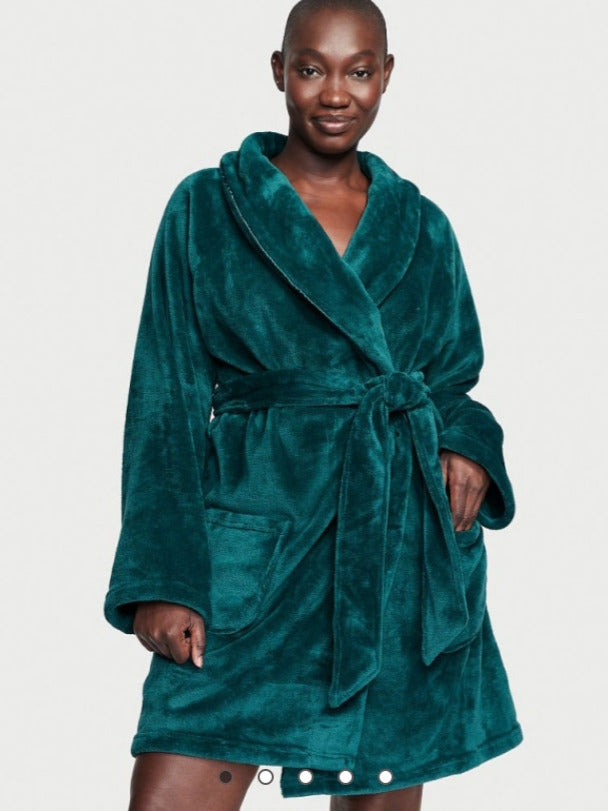 Short Cozy Robe