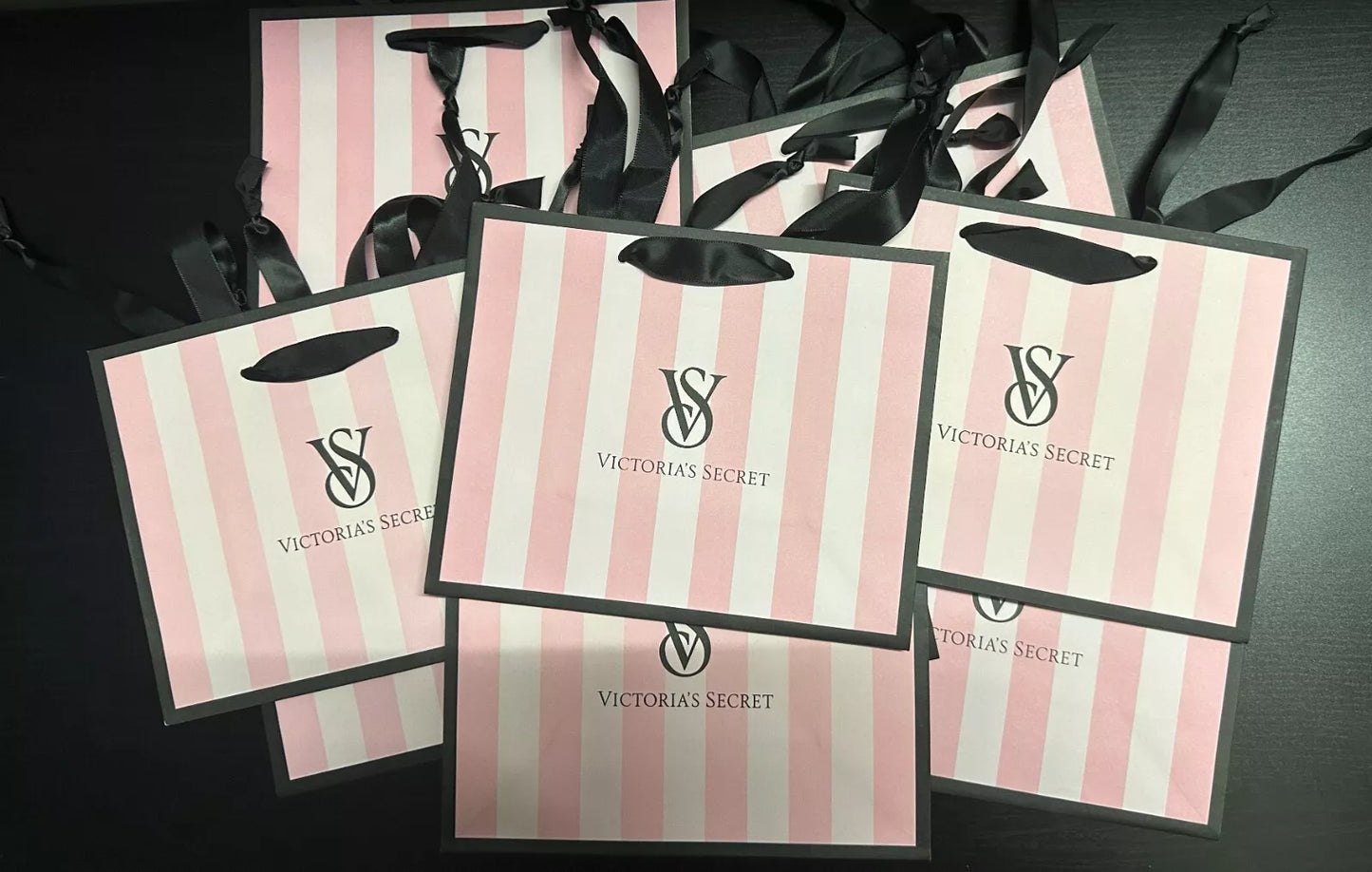 VS Paper Gift Bag new